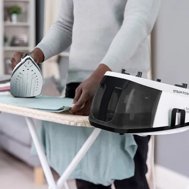 Russell Hobbs Steam Generator Iron