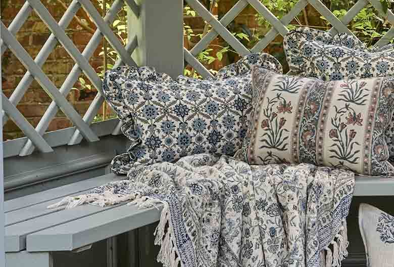 Kelmscott Ruffle Cushion | Square/Rectangular