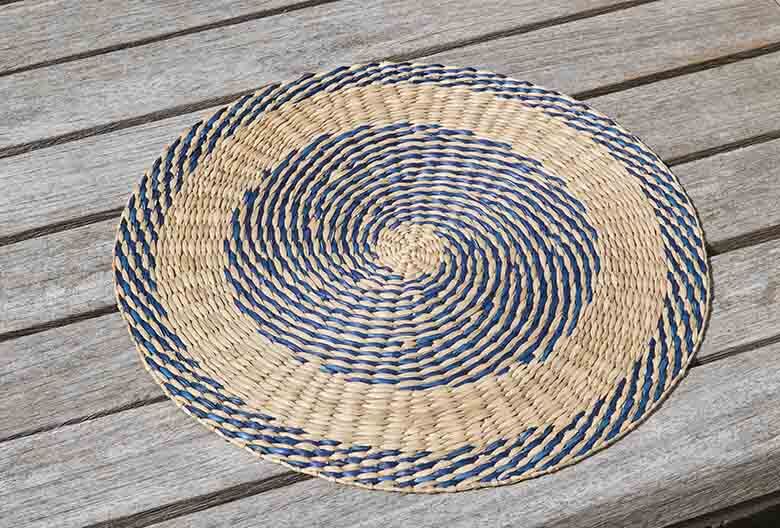 Salsa Circular Seagrass Mat | Blue/Green/Pink