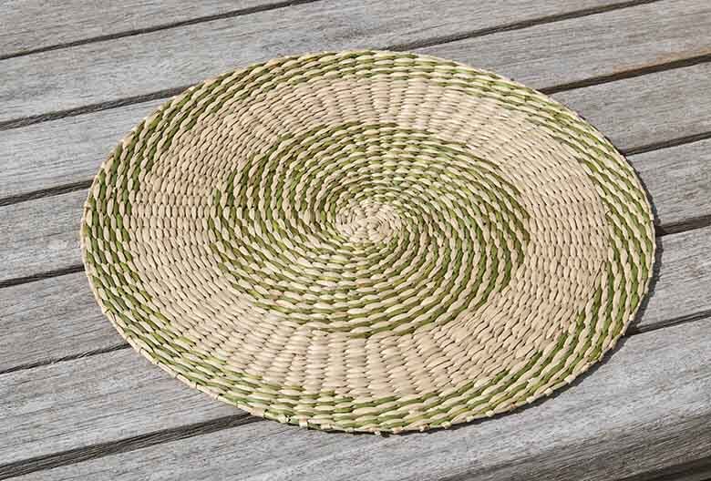 Salsa Circular Seagrass Mat | Blue/Green/Pink
