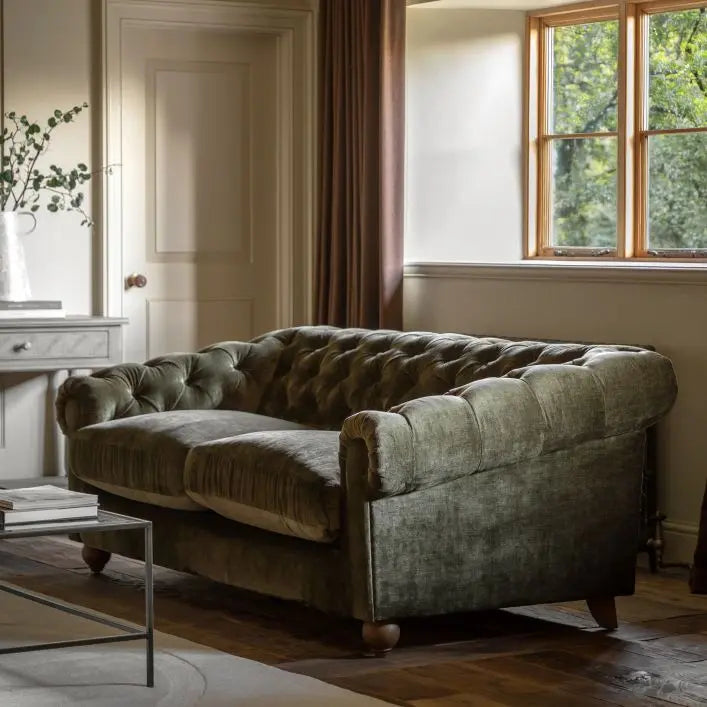 Chesterfield | Suite