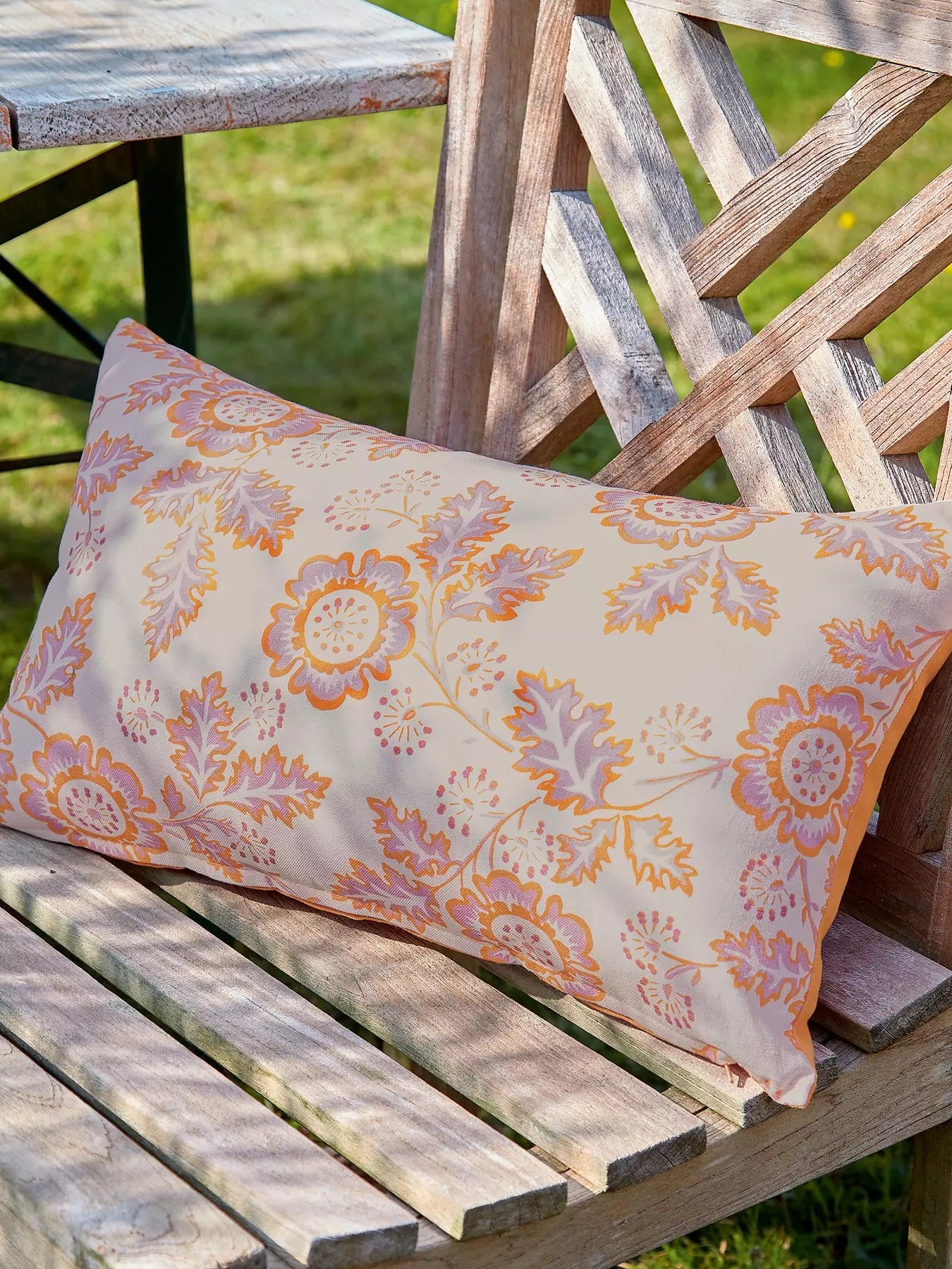 Land & Shore | River Cushion