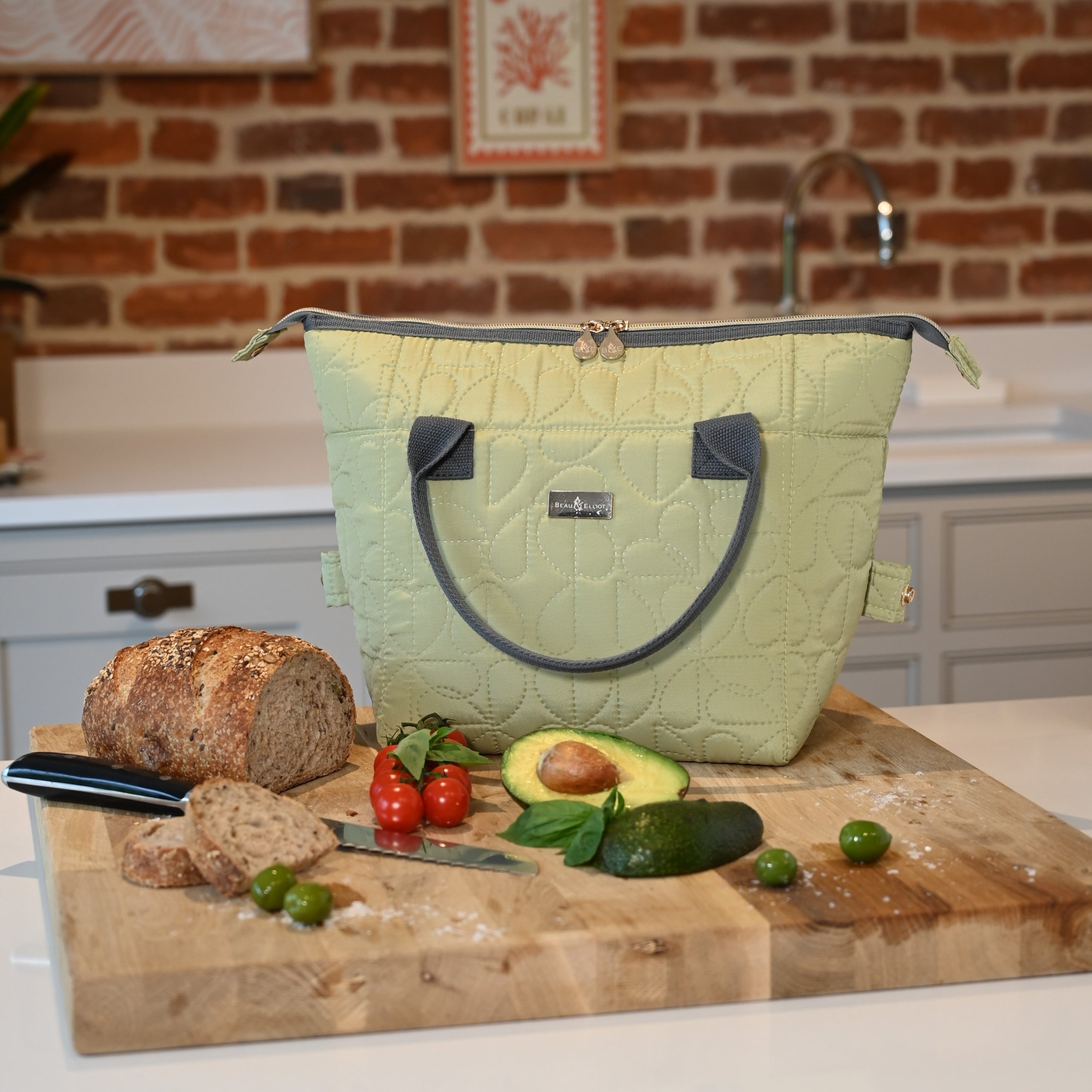 B&E Oxford Quilted Pistachio | Lunch bag