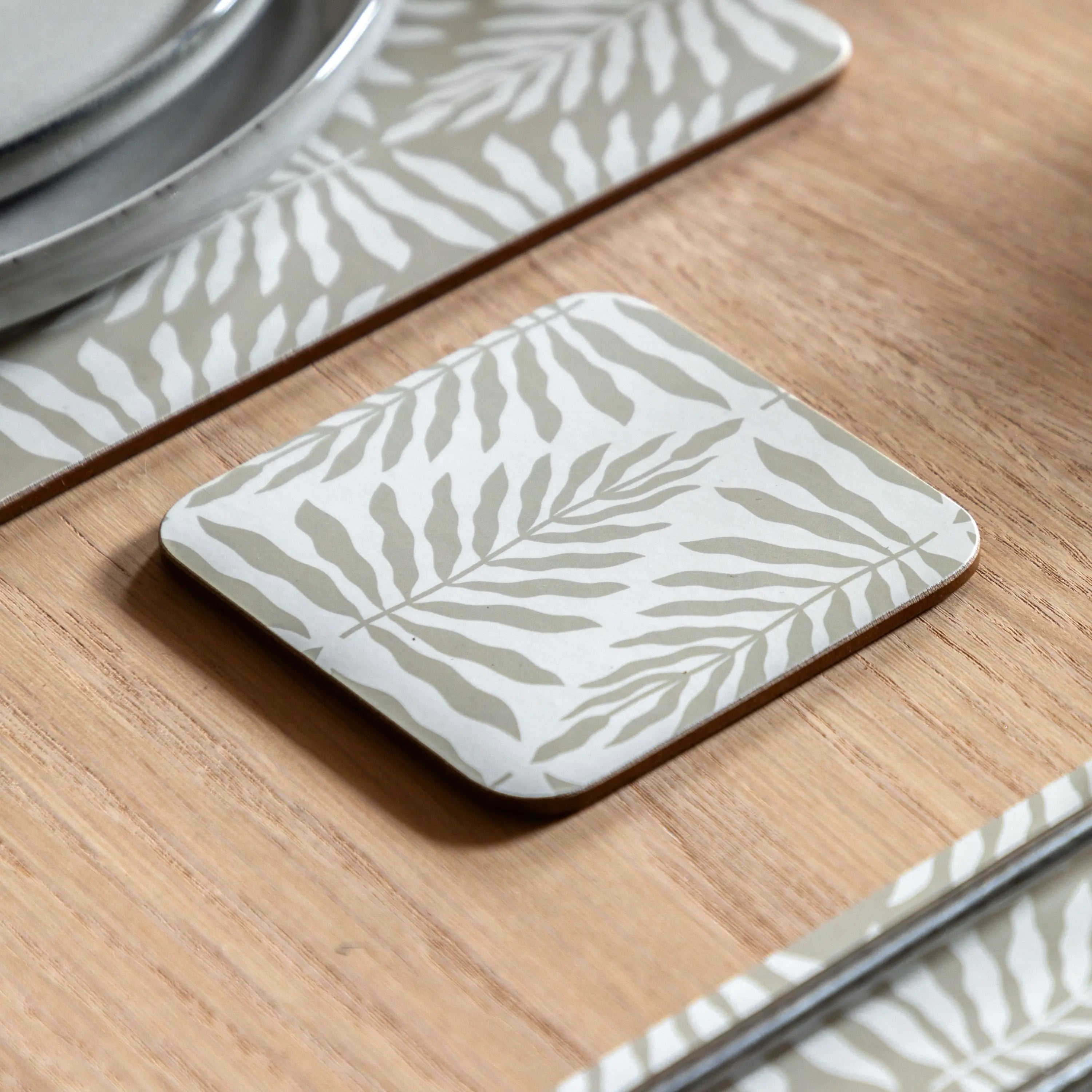 Leaf ZigZag Ecru | Placemat and Coaster Set