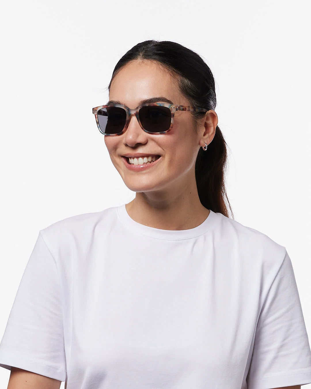 L Blue Tortoise | Sunglasses