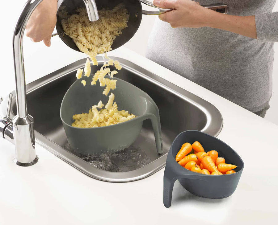 Nest 2-piece Grey Colander Set