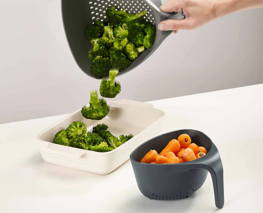 Nest 2-piece Grey Colander Set