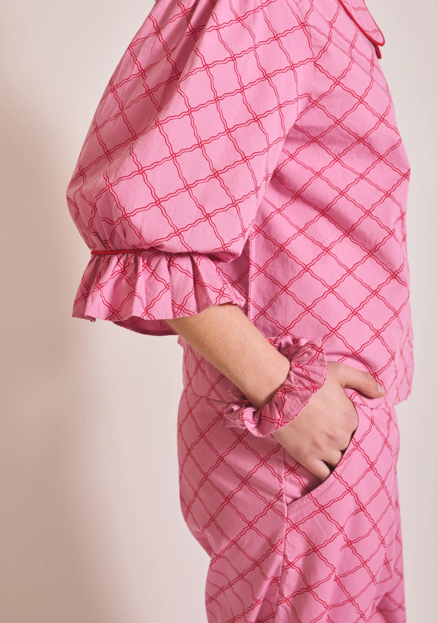 Cropped Cotton Pyjama Set | Pink Lattice - Medium