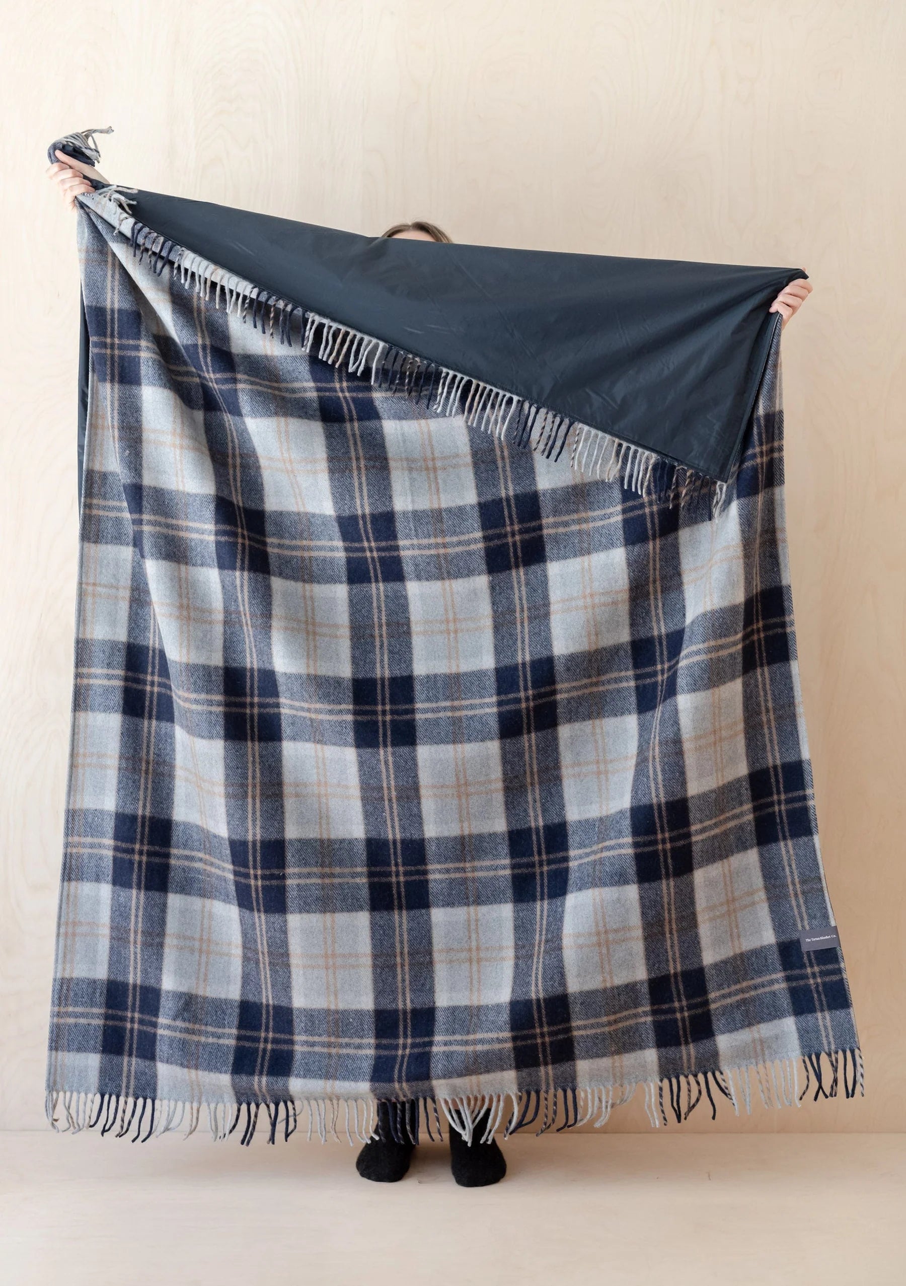Wool Picnic Blanket  Bannockbane Silver Tartan