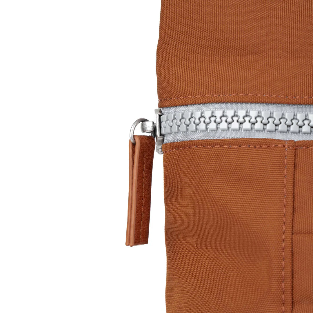 Finchley A Small Bag | Bran