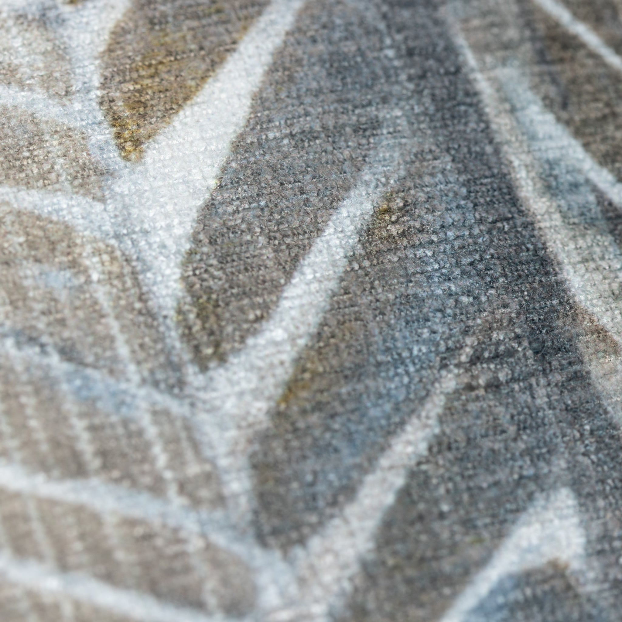 Aven Cushion