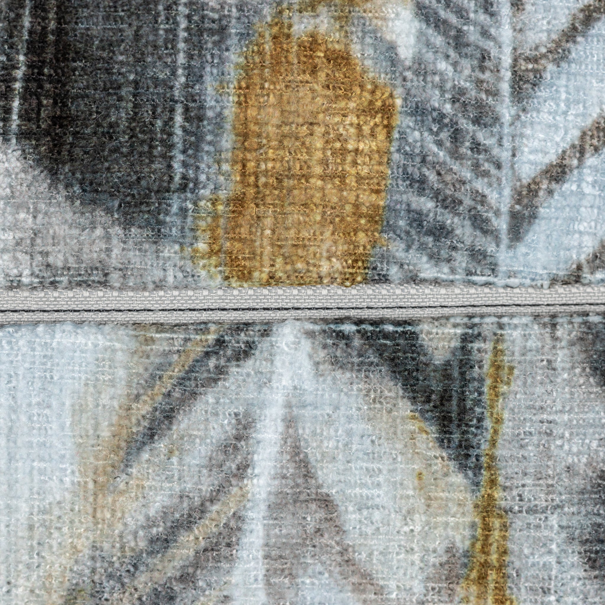 Aven Cushion