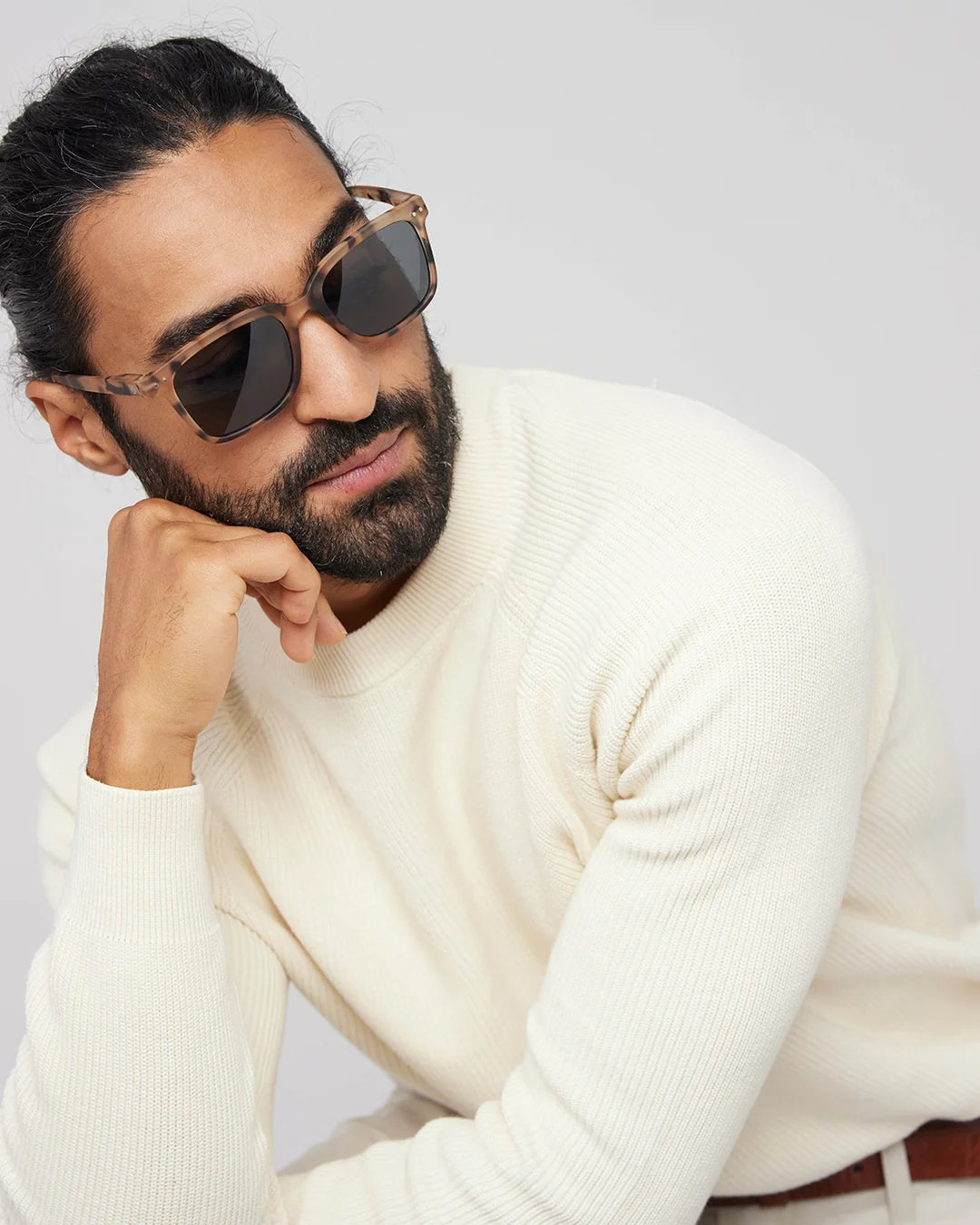 L Light Tortoise | Sunglasses