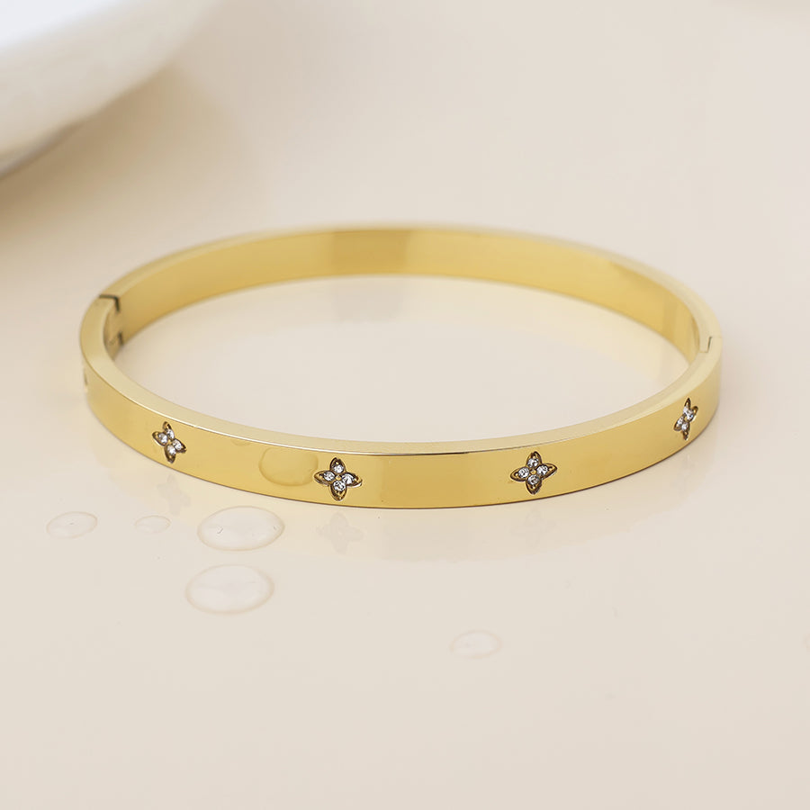Crystal Quatrefoil | Gold Plated Bangle