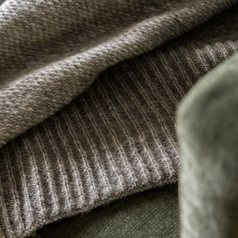 Knitted Parting Throw Grey