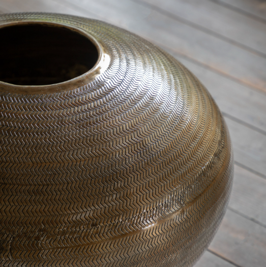 Artistic Aluminium Vase Arrow