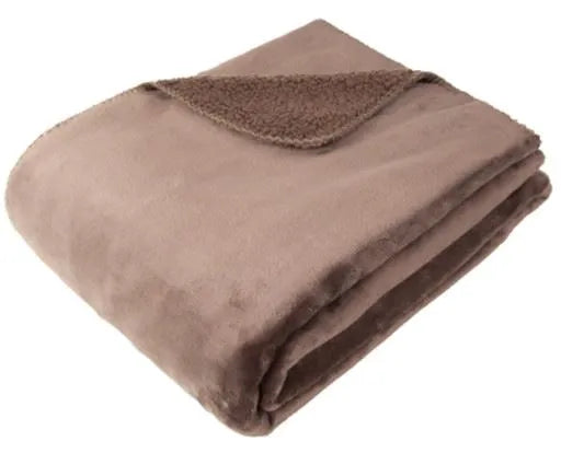 Cosy Throw
