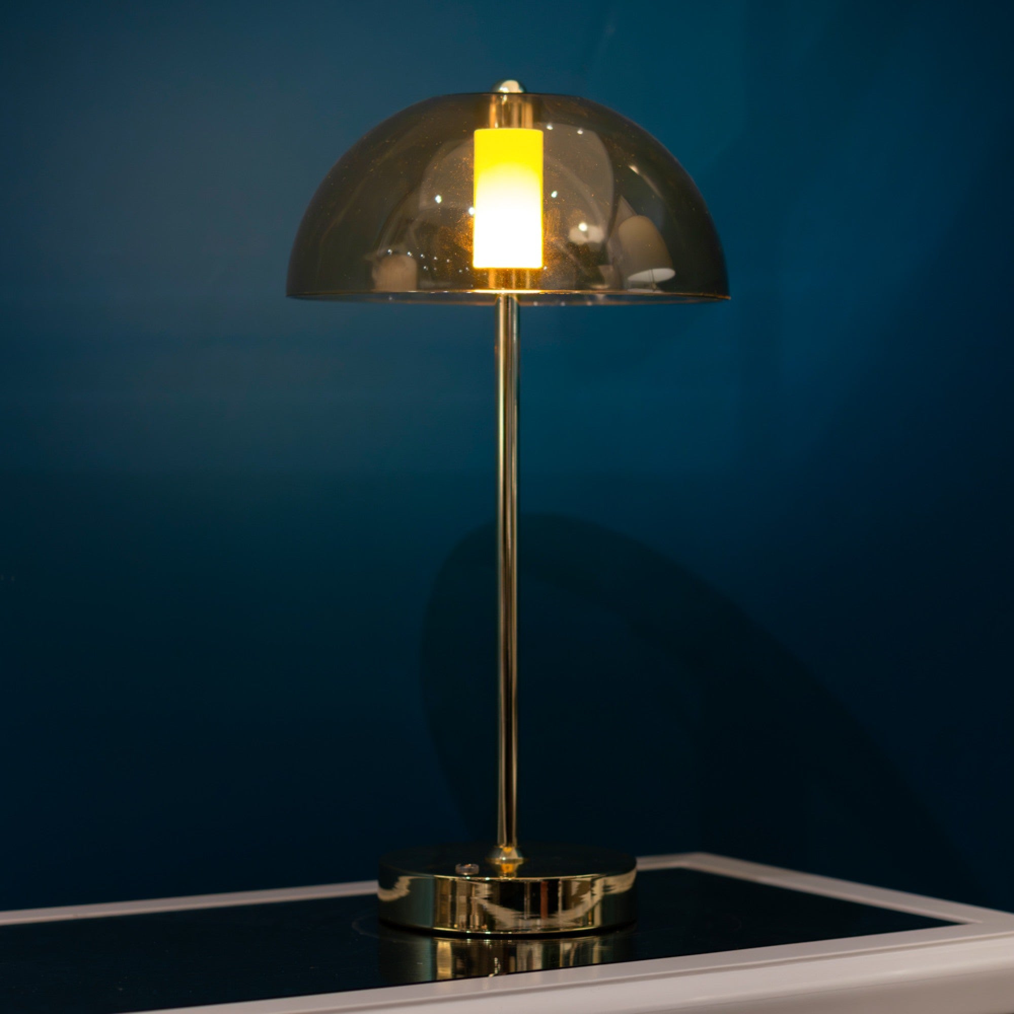 Jada USB Rechargeable Lamp | Gold
