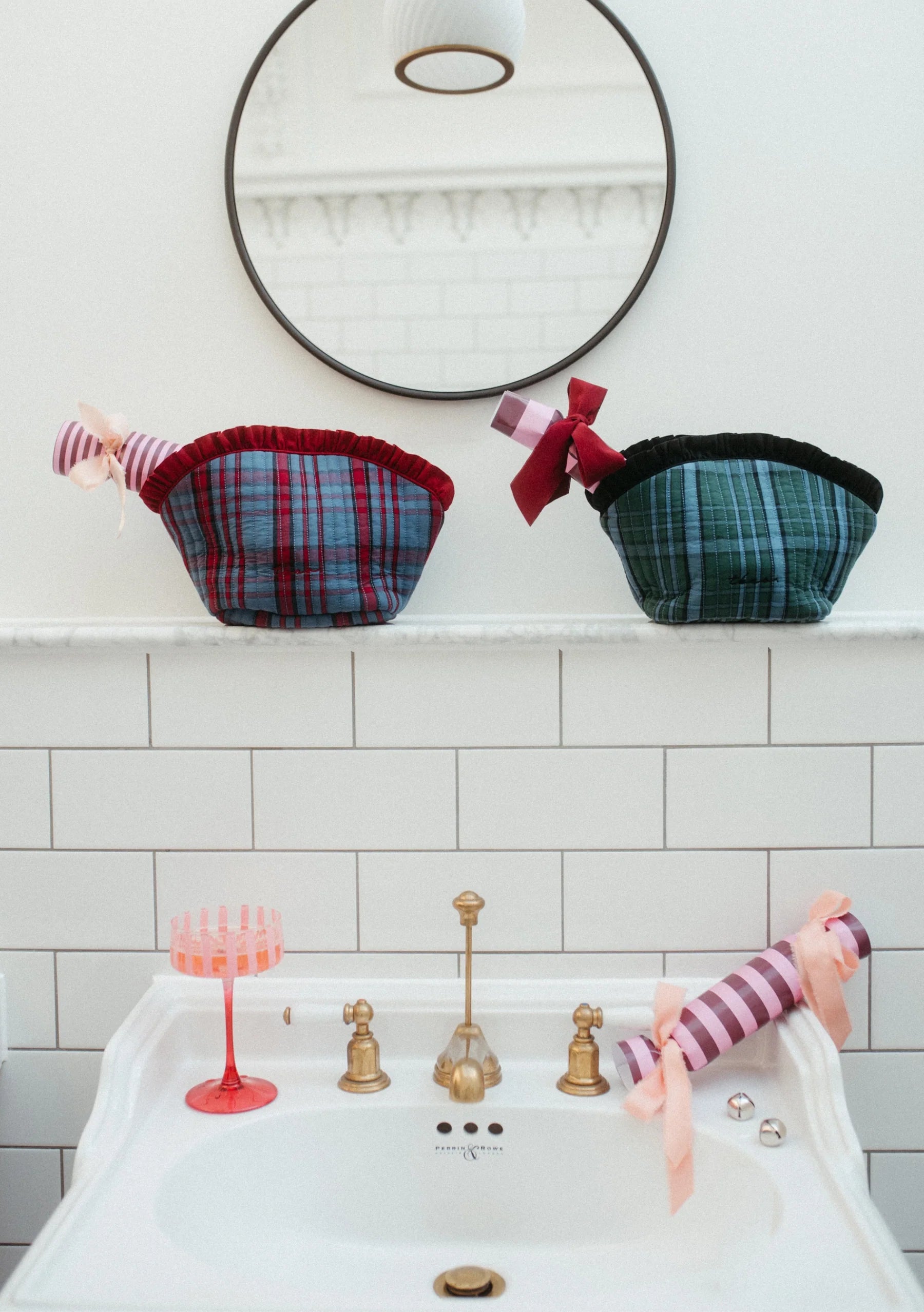 Crescent Wash Bag - Navy Tartan