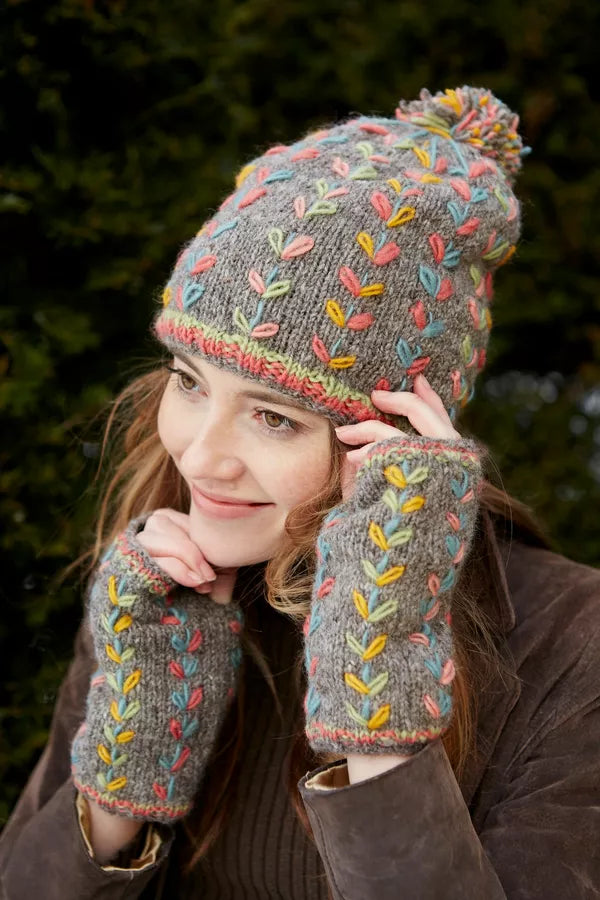 Kylemore Bobble Beanie Grey