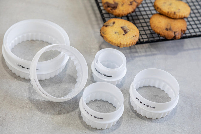 Set of Seven Plastic Double Edged Biscuit / Pastry Cutters