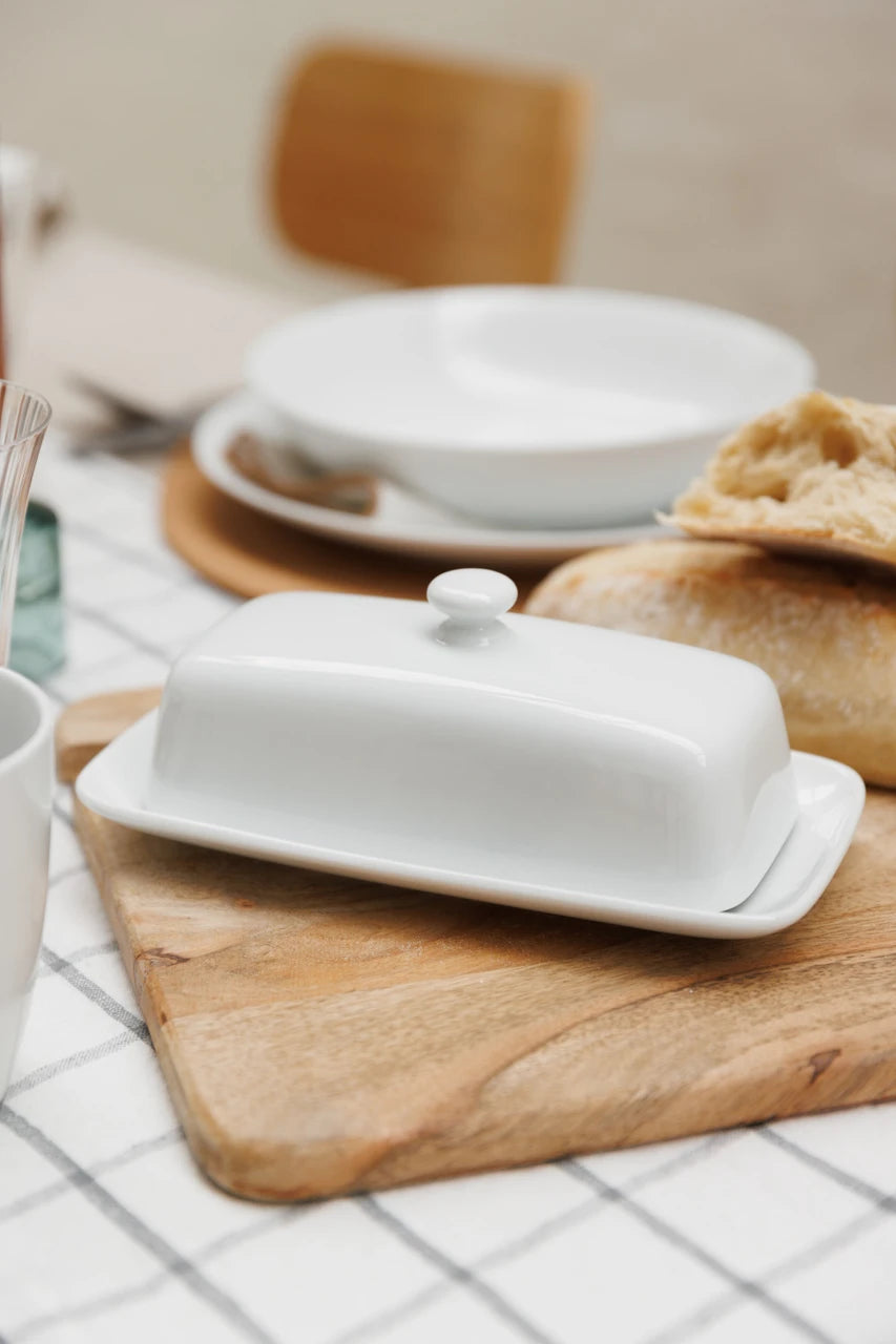 Mikasa Chalk Porcelain Butter Dish, 21cm, White
