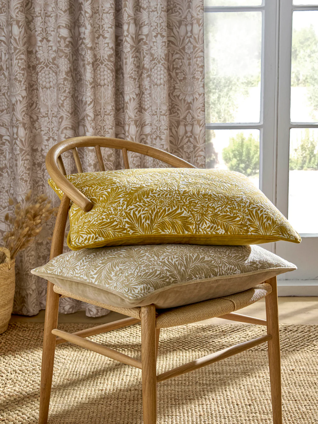 Larkspur Turmeric | Oblong Cushion