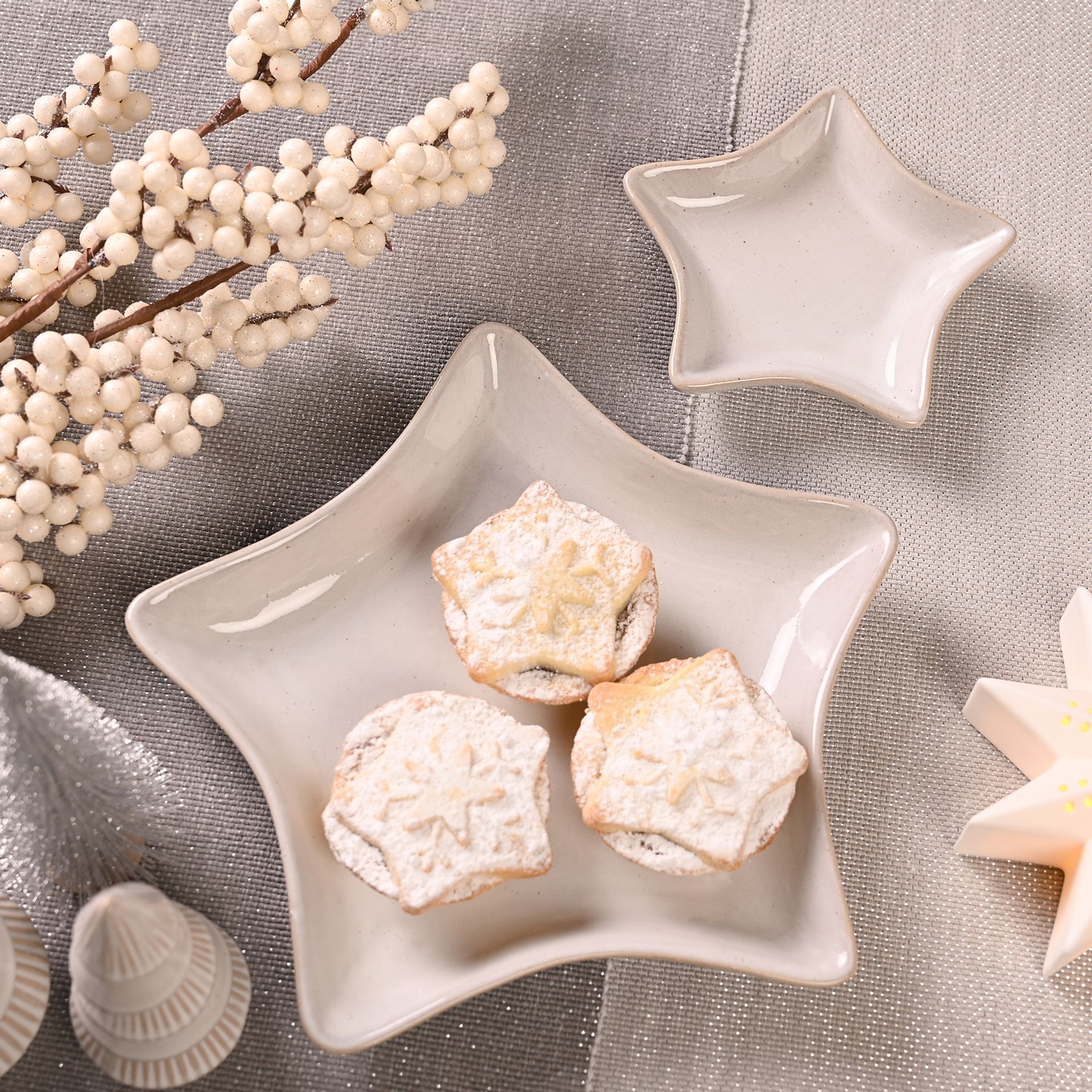 Star Shaped Porcelain Plate | 23cm