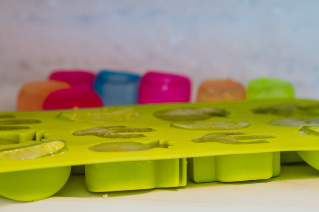 BarCraft Flexible Tropical Shape Ice Cube Tray|  Green