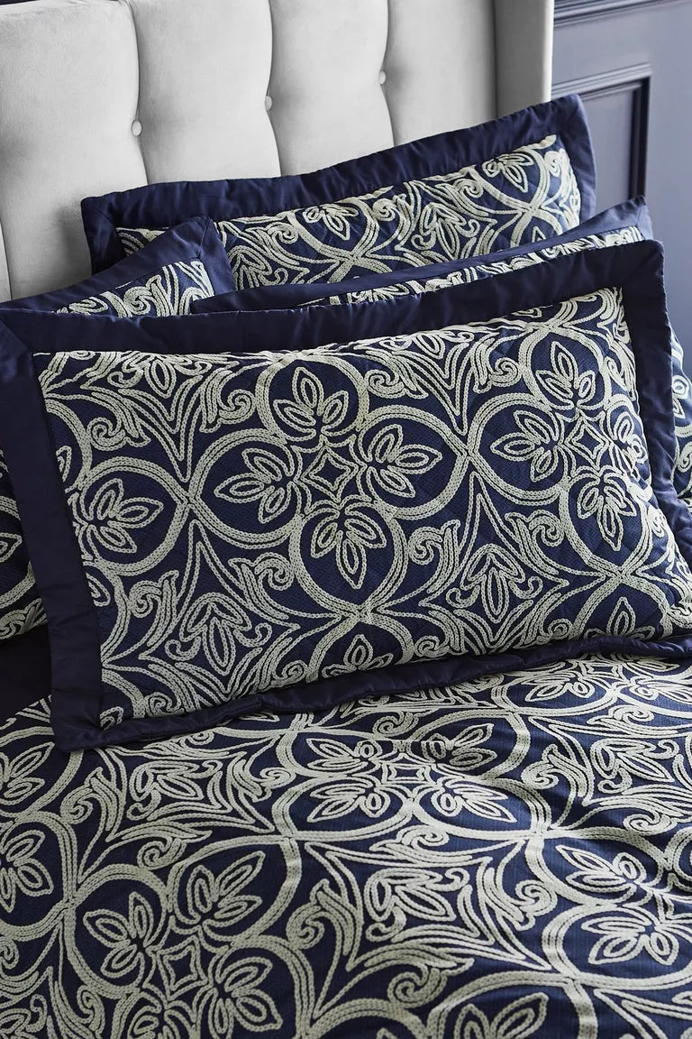 Flock Trellis | Pillowsham Pair