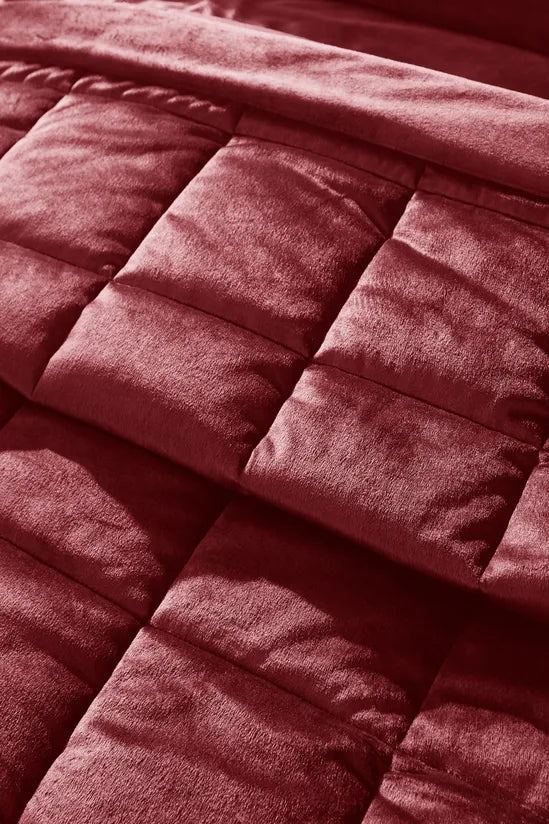 Kingsley Matt Velvet | Raspberry Bedspread