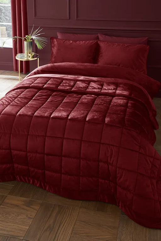 Kingsley Matt Velvet | Raspberry Bedspread