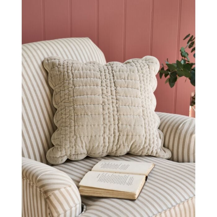 Scalloped Cushion | Dove Grey