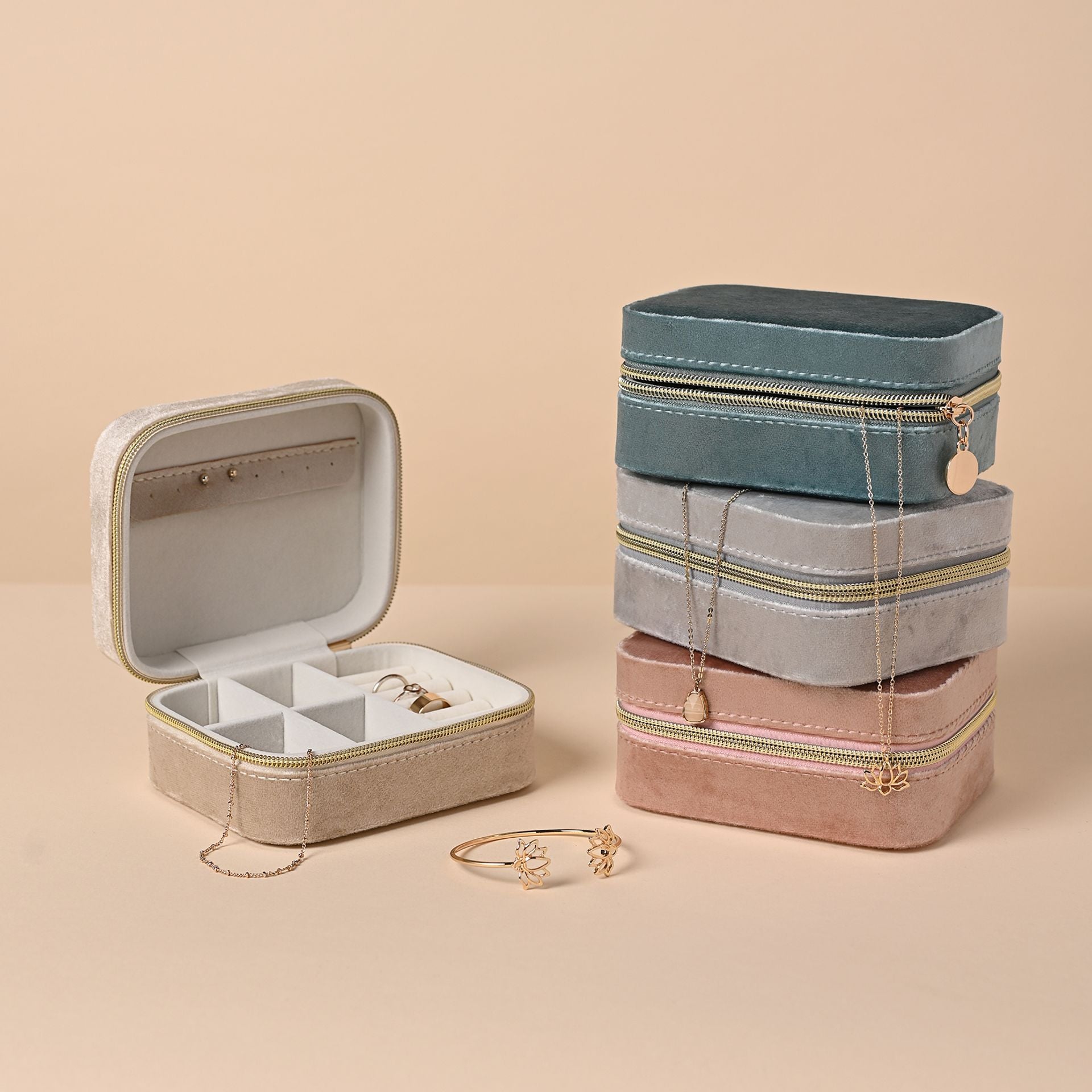 Sophia Classic Velvet | Jewellery Box
