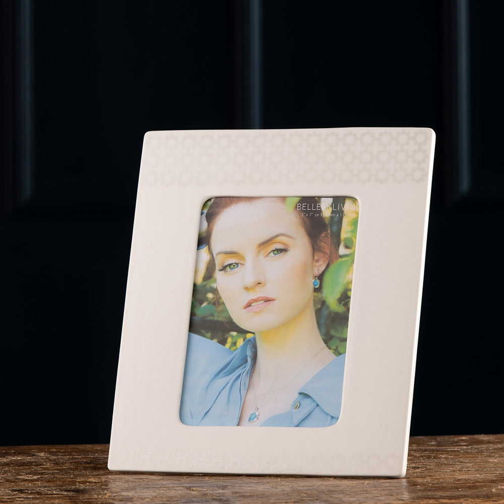 Daisy Dot 5 x 7 Frame