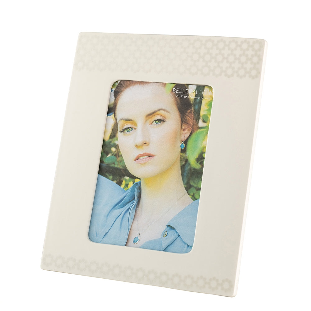 Daisy Dot 5 x 7 Frame