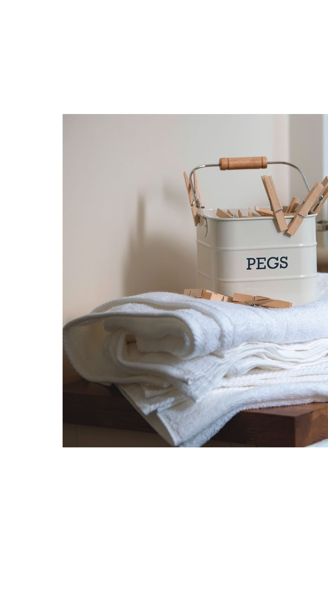 Living Nostalgia Peg Box