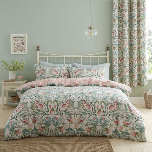 Clarence Floral Duvet Set