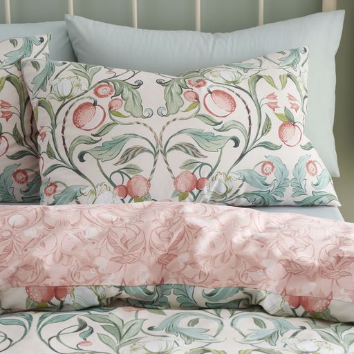 Clarence Floral Duvet Set